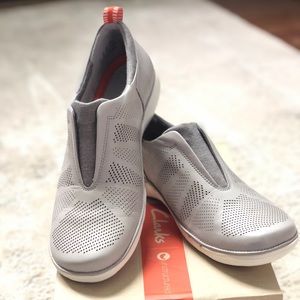 Clarks Unstructured Leather Slip-on Sneakers